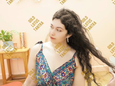 Healing Tantric Massage by Naia or Luna 