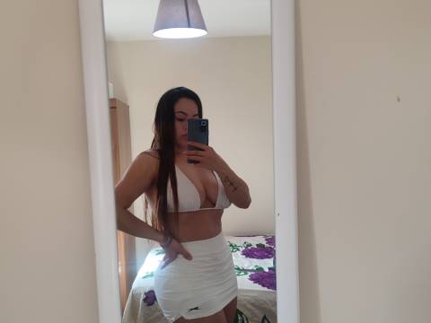 Camila  Latina Massage